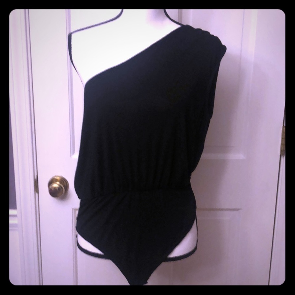 NWT New York & Company one shoulder bodysuit M